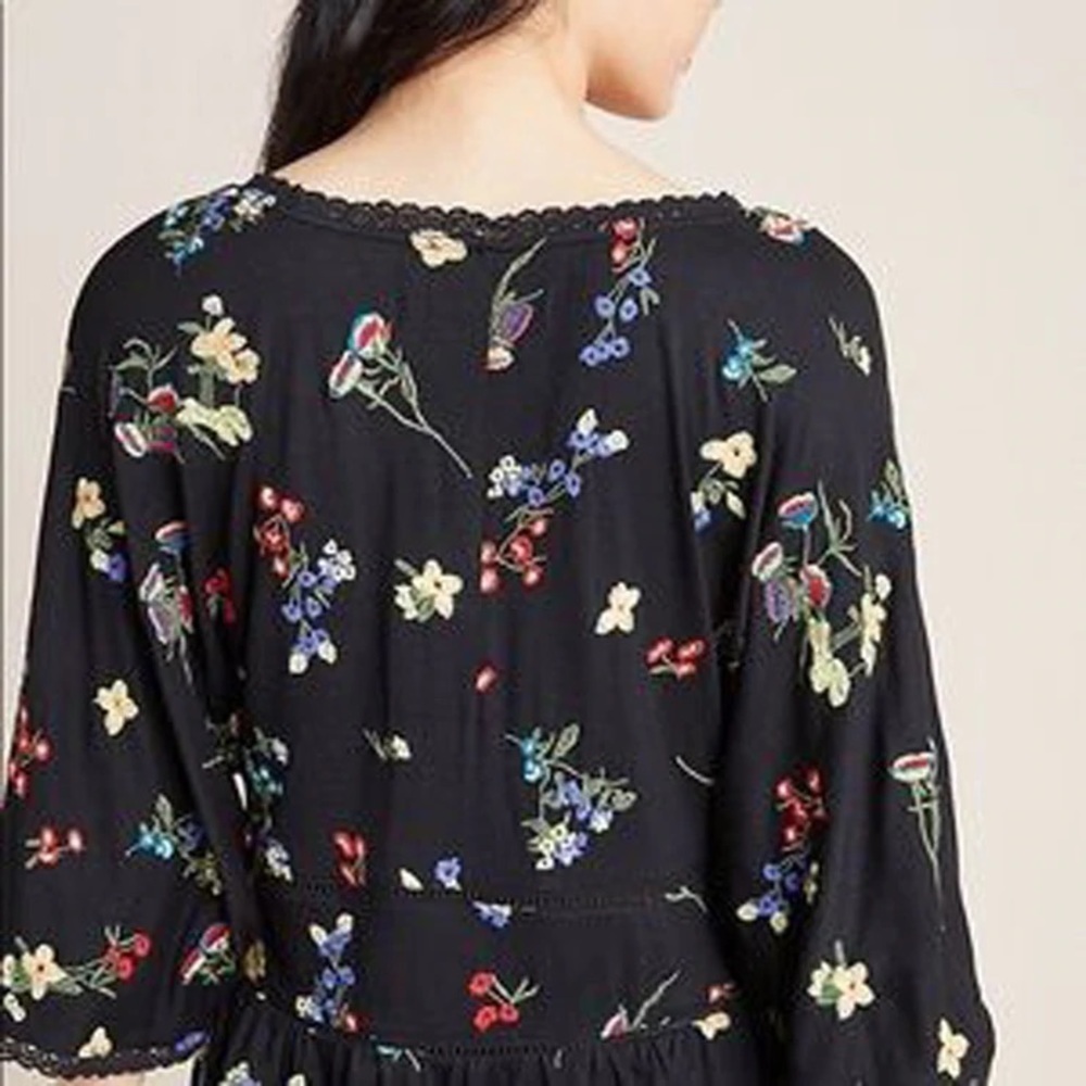 Anthropologie Parvati Flower Top - Picture 5 of 8
